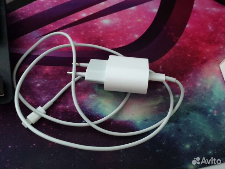 Зарядное устройство для iPhone