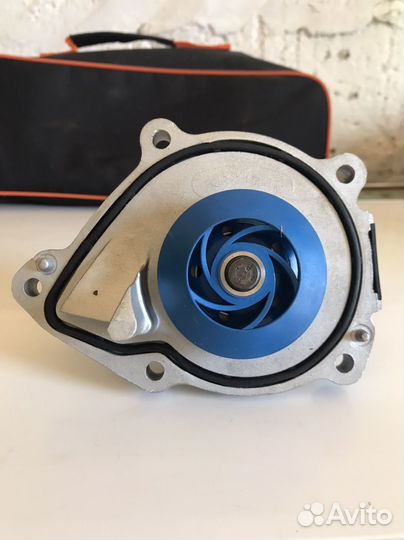 Помпа peugeot 308