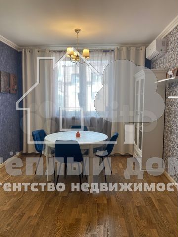 2-к. квартира, 54 м², 3/4 эт.