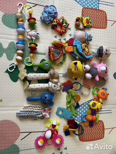 Игрушки погремушки для малыша пакетом