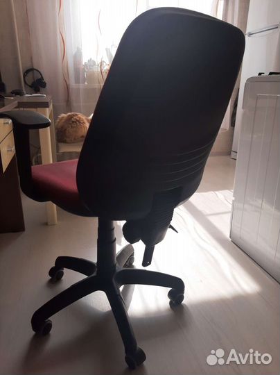 Компьютерное кресло