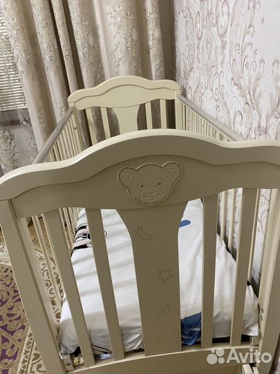 Детская кроватка