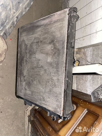 Радиатор toyota land cruiser 200