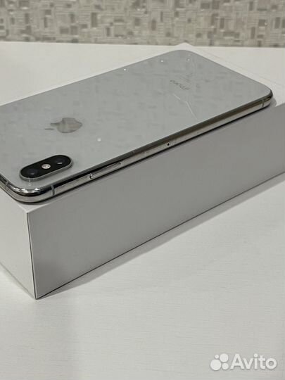 iPhone Xs Max, 64 ГБ