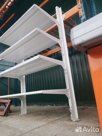 Стеллаж настенный