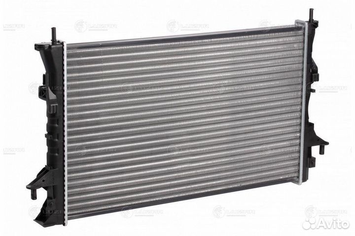 Радиатор охлаждения Рено Лагуна 01
