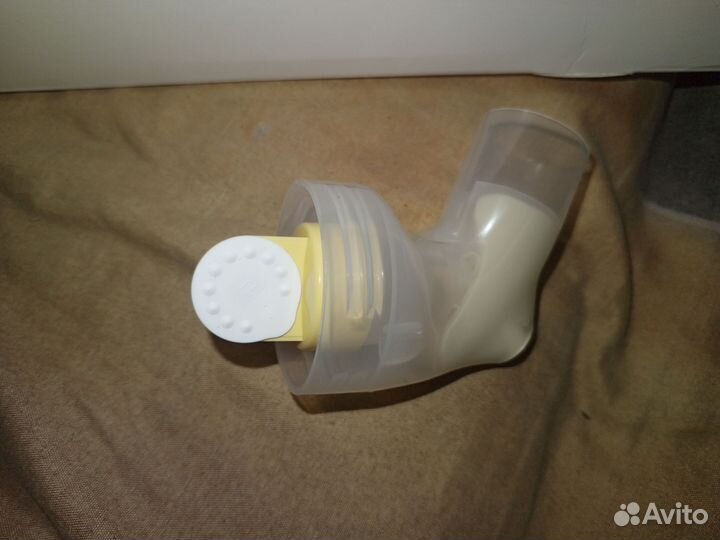 Молокоотсос medela ручной новый