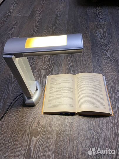 Лампа настольная