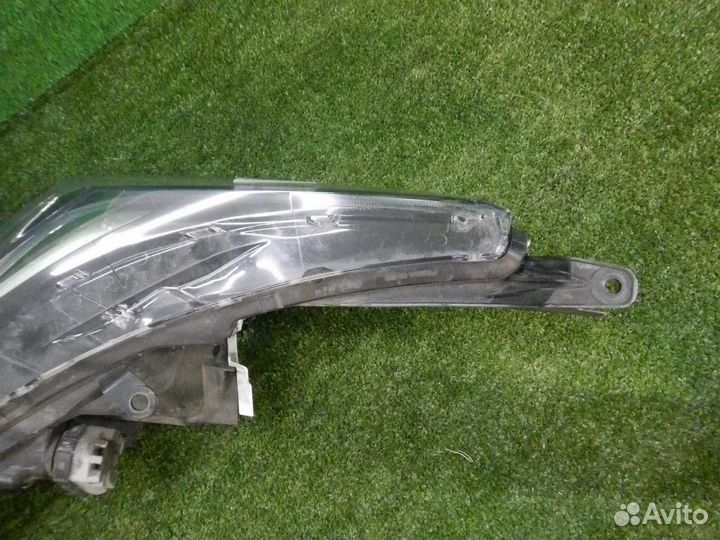 Фара правая Toyota Corolla