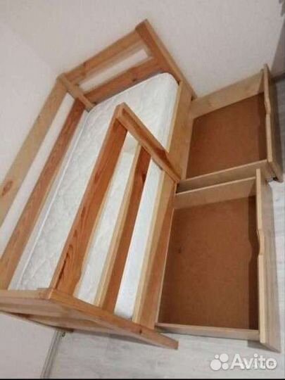 Кровать с матрасом 160*80