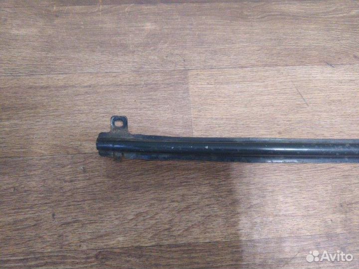 Усилитель бампера передний Volkswagen Polo хетчбек