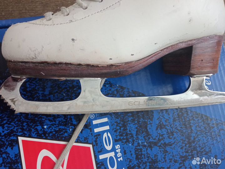 Фигурные коньки Riedell