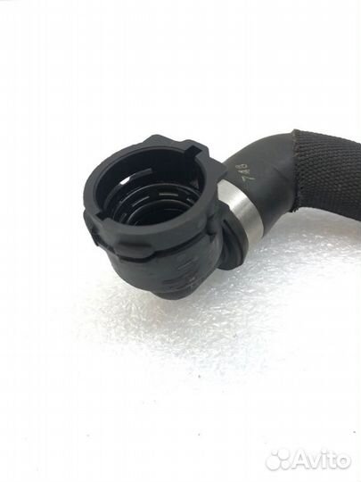 Патрубок системы охлаждения Mercedes-Benz