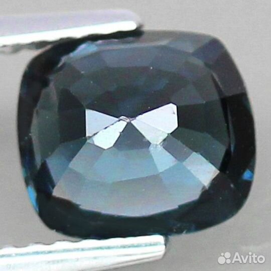 Шпинель натуральная 1,80Ct 7,6х6,7мм VVS Мьянма