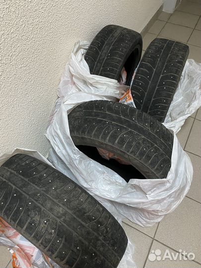 Bridgestone Ice Cruiser 5000 205/55 R16