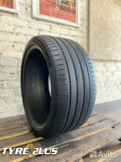 Pirelli P Zero PZ4 275/35 R20 102Y