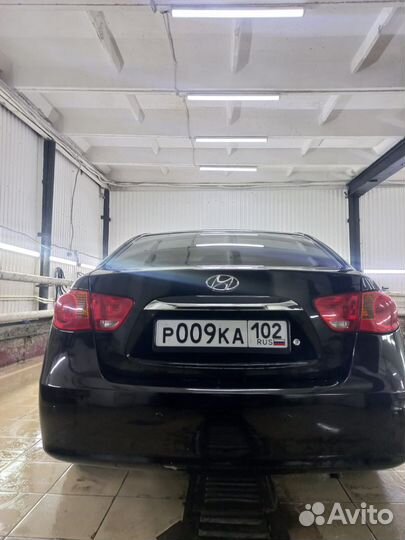 Машина hyundai elantra