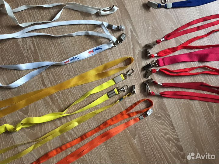 Шнурки для бейджиков, ручки, бабочки