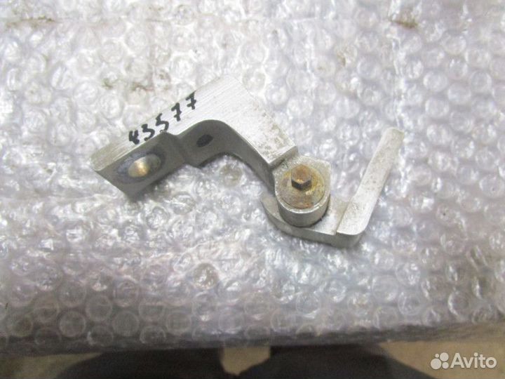 Петля двери передней правой нижняя Fiat Doblo 2005