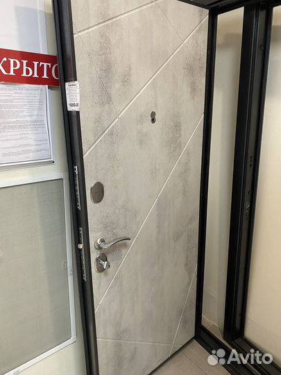 Дверь входная