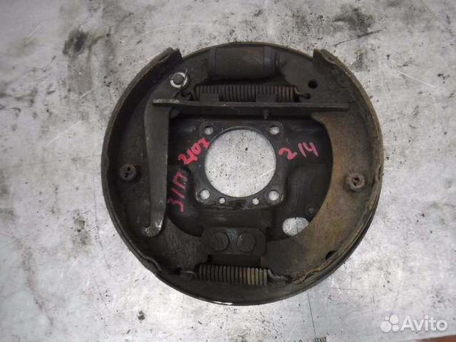 Щиток правый Ваз 2107