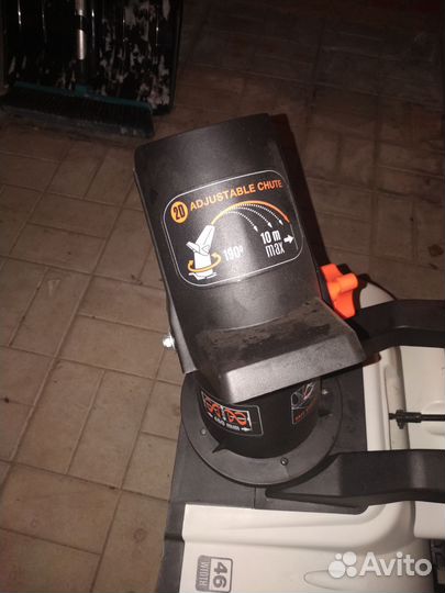 Снегоуборочная машина Daewy