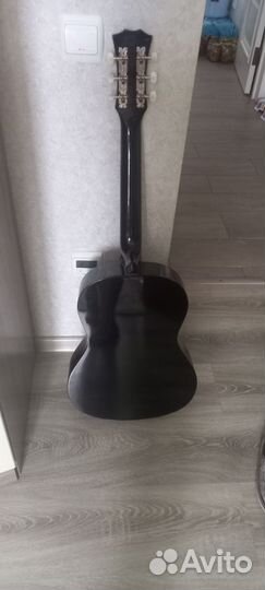 Акустическая гитара