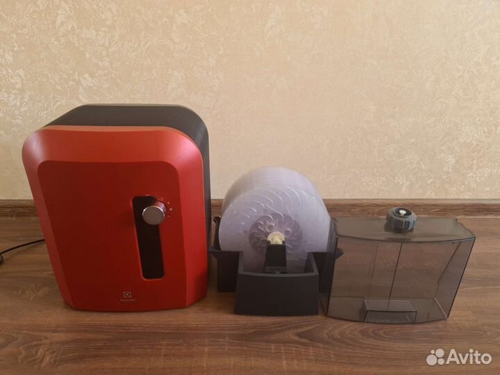 Мойка воздуха-Увлажнитель Electrolux