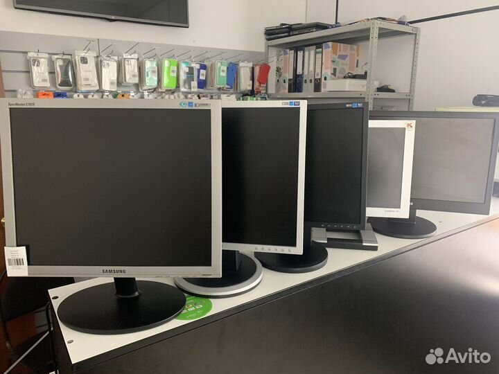 Монитор Samsung