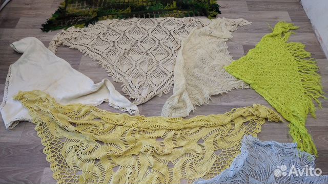 Платки,шали,скатерть ручной вязки.Журналы мод