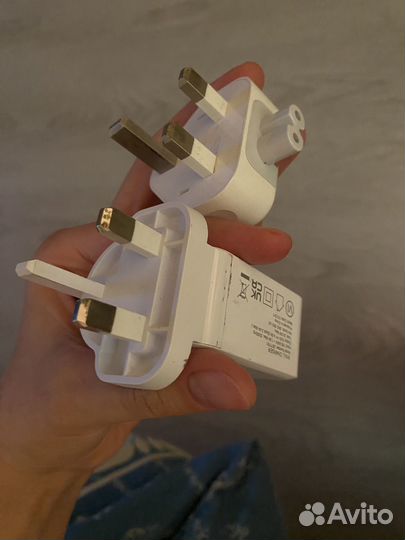 Британские адаптеры для теоефона и мак бука