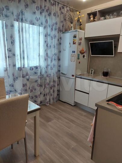 3-к. квартира, 79,1 м², 1/10 эт.