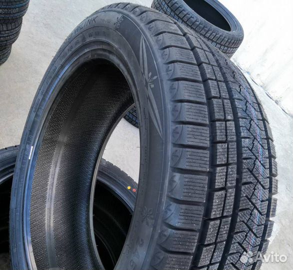 Triangle PL02 245/45 R19