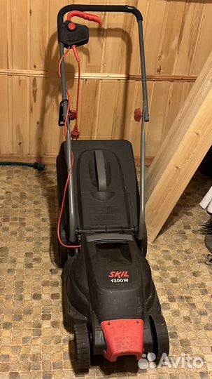 Газонокосилка электрическая