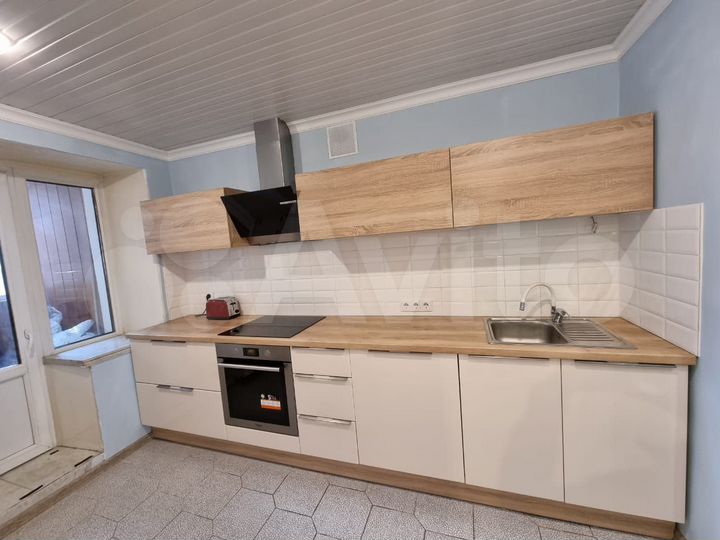 4-к. квартира, 100 м², 5/6 эт.
