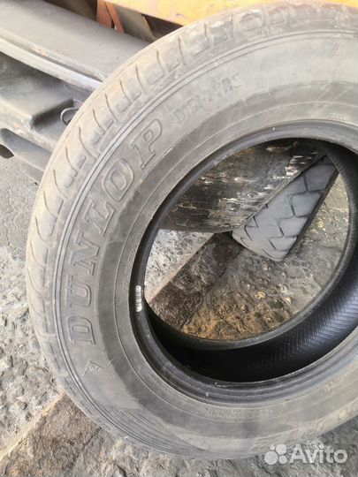 Dunlop Grandtrek PT2 215/70 R16