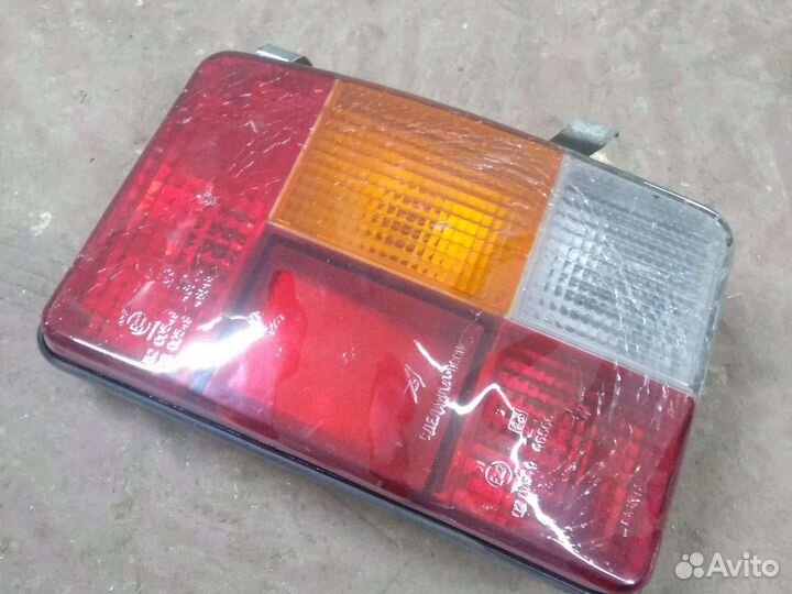 Фонарь задний правый 2104