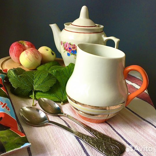 Фарфоровый молочник СССР