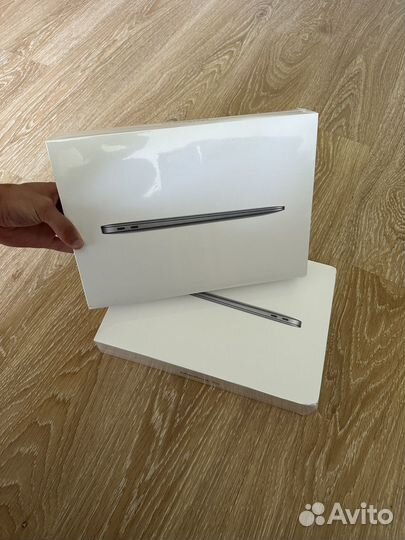 Macbook Air 13 M1 8/256GB Gray