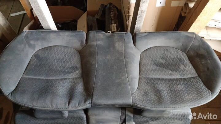 Комплект сидений задний Hyundai Solaris седан 1.6