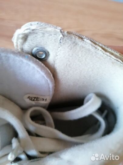 Коньки белые 31