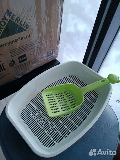 Лоток, совок, миски, пеленки