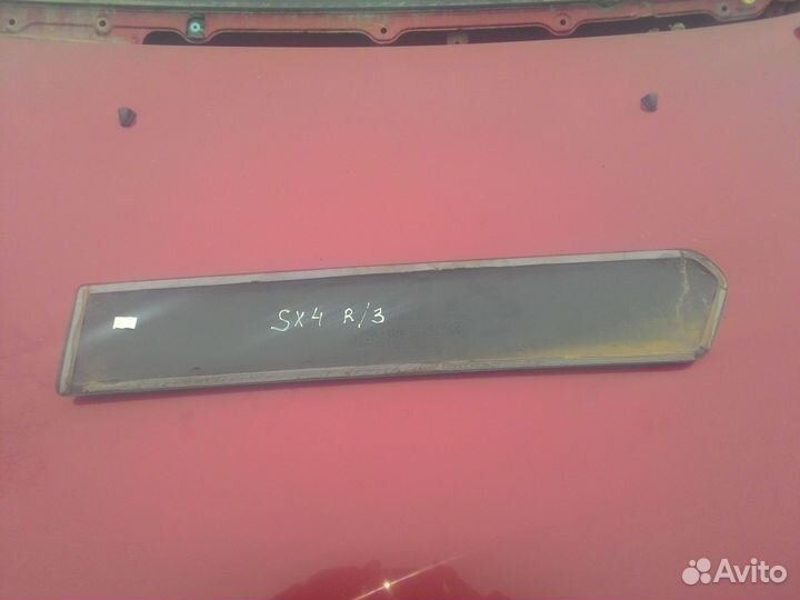 Молдинг задней правой двери Suzuki SX4 2013г