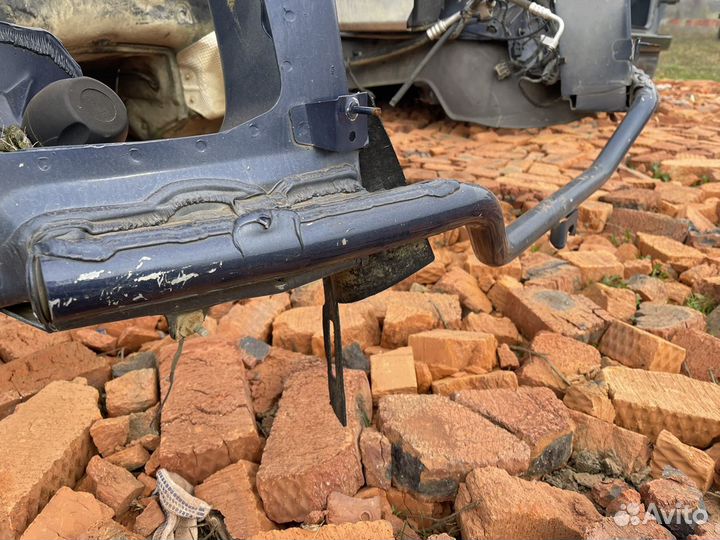 Передний усилитель суппорта фар mercedes w163 ml16