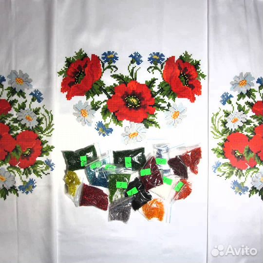 Вышивка блузы бисером