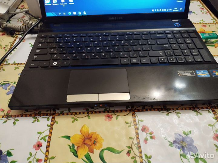 Ноутбук Samsung np300v5a