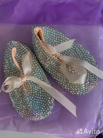 Пинетки из страз новые