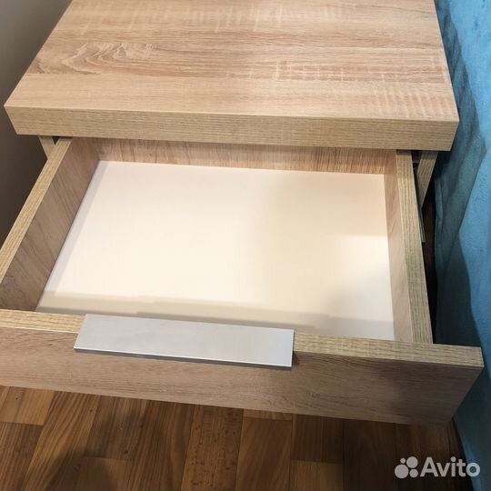 Тумба прикроватная