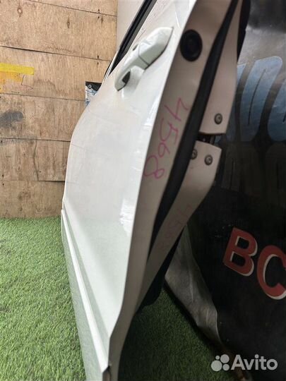 Дверь передняя левая Suzuki Escudo/Grand Vitara