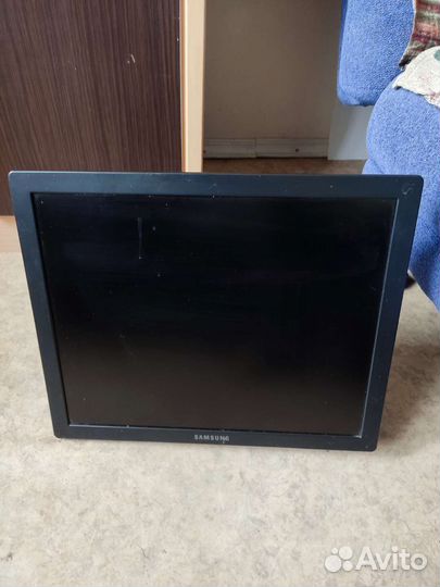 Монитор Samsung SyncMaster 970P